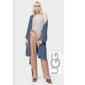 💙Blue ugg poncho💙